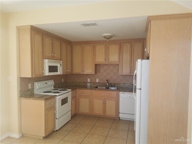 1208 W Wisconsin Rd unit B, Edinburg, TX 78539 - photo 5