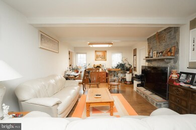 3991 Briary Way, Fairfax, VA 22031 - photo 7