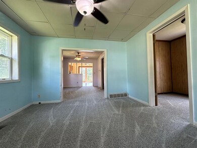 912 Lewis Ave, Des Moines, IA 50315 - photo 5