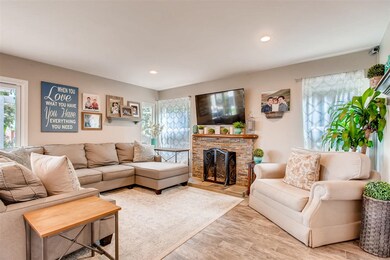 2702 La Duela Ln, Carlsbad, CA 92009 - photo 4