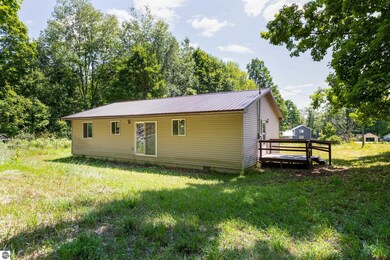 23920 Beers Rd, Mesick, MI 49668 - photo 6