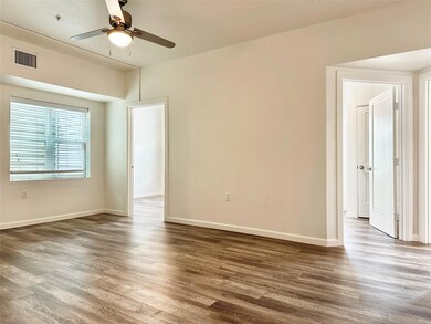 911 W 22nd St unit 305, Austin, TX 78705 - photo 4