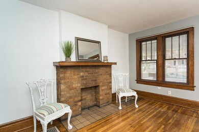379 E Kelso 6