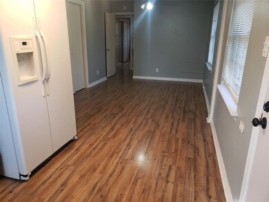 561 Lakeshore Dr, Ennis, TX 75119 - photo 4