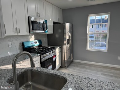 8634 Sumter Ct, Manassas Park, VA 20111 - photo 6