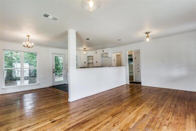 900 Ritchey St, Gainesville, TX 76240 - photo 4