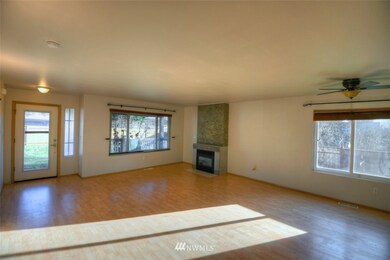 949 SW 21st St, Chehalis, WA 98532 - photo 2