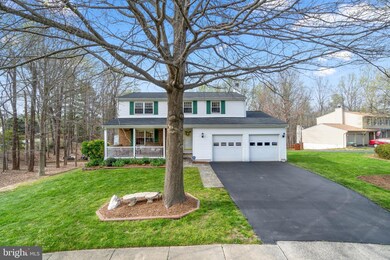 8850 Woodlawn Way, Springfield, VA 22153 - photo 2