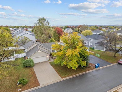 305 Groff St, Carver, MN 55315 - photo 2