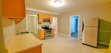 91 Chase Ave unit 2, Webster, MA 01570 - photo 6