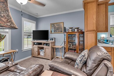 7-web-or-mls-23626 Hillview Rd 4
