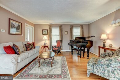 15438 Beachview Dr, Dumfries, VA 22025 - photo 6