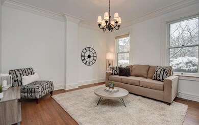 Living Room (3)