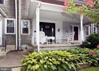 26 Locust St, Merchantville, NJ 08109 - photo 3