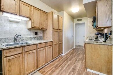 9866 W Country Club Ct, Sun City, AZ 85373 - photo 6