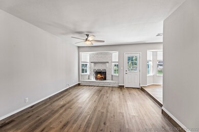 13864 S Fern St, Glenpool, OK 74033 - photo 4