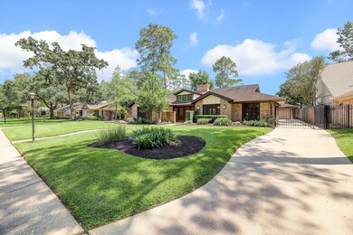 10039 Cedar Creek Dr, Houston, TX 77042 - photo 2