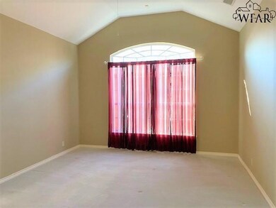 1519 Malcolm Ln, Wichita Falls, TX 76302 - photo 6