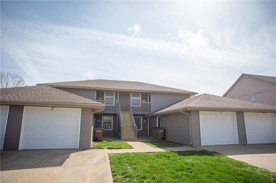 503 Sky Vue Dr, Raymore, MO 64083 - photo 3