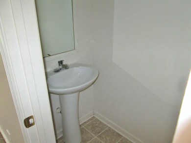 327 Bracken Place, Jacksonville, NC 28540 - photo 5