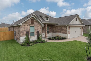 Beautiful Lero home, shiny new with all the best f