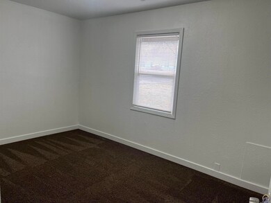434 SE 34th St, Topeka, KS 66605 - photo 5