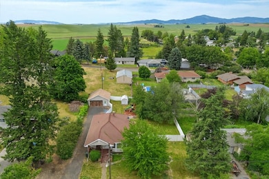 412 W Carlton Ave, Fairfield, WA 99012 - photo 2