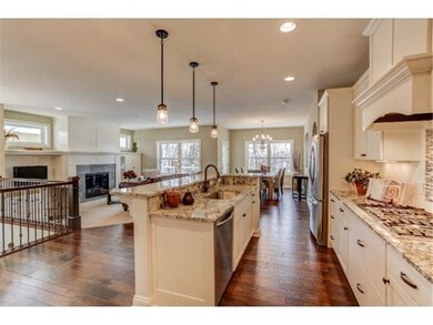 Hardwood, Stainless Steel, Granite, Open & Bright.