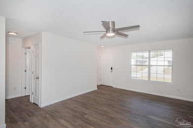 207 Leebeck Cir, Pensacola, FL 32534 - photo 4