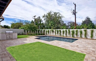 004_Enjoy the AZ Outdoor Lifestyle!