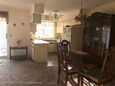 65 Elmwood Park Dr unit 23, Staten Island, NY 10314 - photo 4