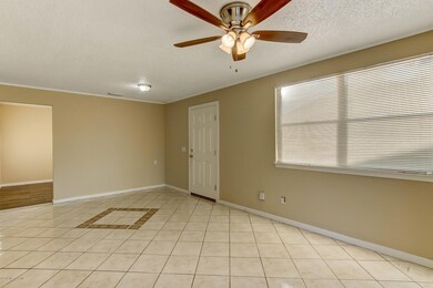 8869 Sandusky Ave S, Jacksonville, FL 32216 - photo 6