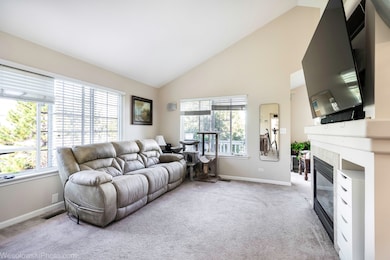 644 S Rosehall Ln unit 644, Round Lake, IL 60073 - photo 6