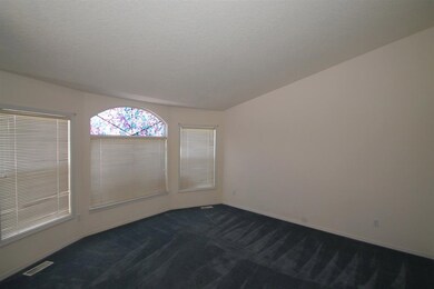 409 S Valley Dr, Nampa, ID 83686 - photo 4