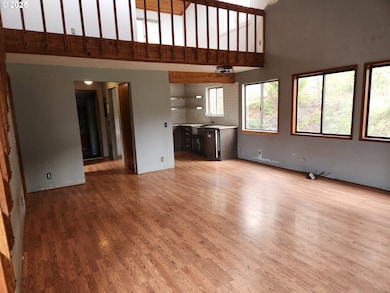 24626 Demming Ridge Rd, Elmira, OR 97437 - photo 7