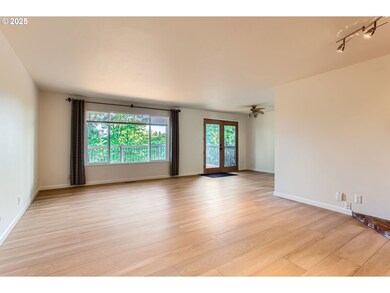 825 Oak St, Lake Oswego, OR 97034 - photo 6