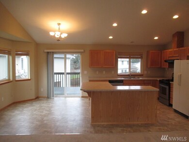 10611 2nd Ave SE, Everett, WA 98208 - photo 3