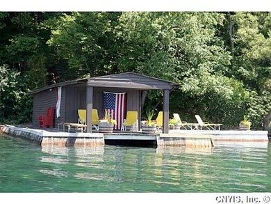Waterfront/Dock/Pier