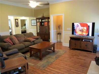 Living Room to bedroom entry