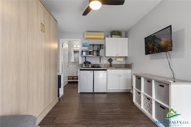 91-1016 Kaikala St unit B, Ewa Beach, HI 96706 - photo 2