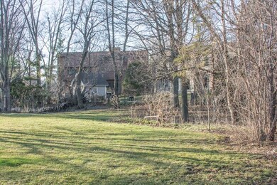 1117 E Gartner Rd, Naperville, IL 60540 - photo 2