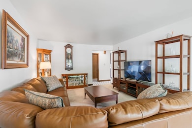 9429 S 55th Ave, Oak Lawn, IL 60453 - photo 7