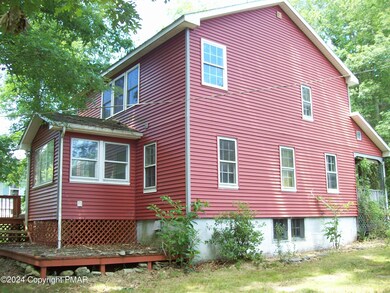 505 Rowland Rd, Greeley, PA 18425 - photo 3