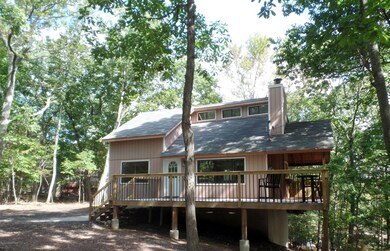 203 Acorn Ct, Bushkill, PA 18324 - photo 3