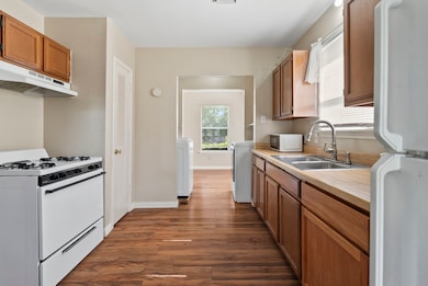 8015 Grafton St, Houston, TX 77017 - photo 5