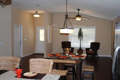 1201 Lamboll Ave, Jacksonville, FL 32205 - photo 4