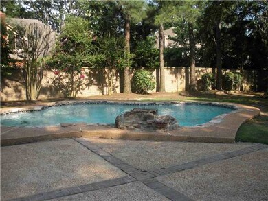 Gunnite Pool with Polaris.