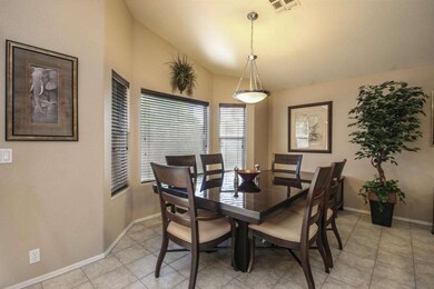 006-Dining_Room-1603763-print