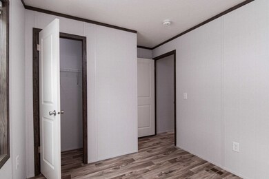 9 3rd St unit 27, Saint Johnsbury, VT 05819 - photo 7