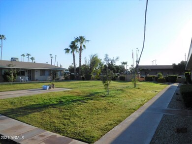14030 N Thunderbird Blvd, Sun City, AZ 85351 - photo 3